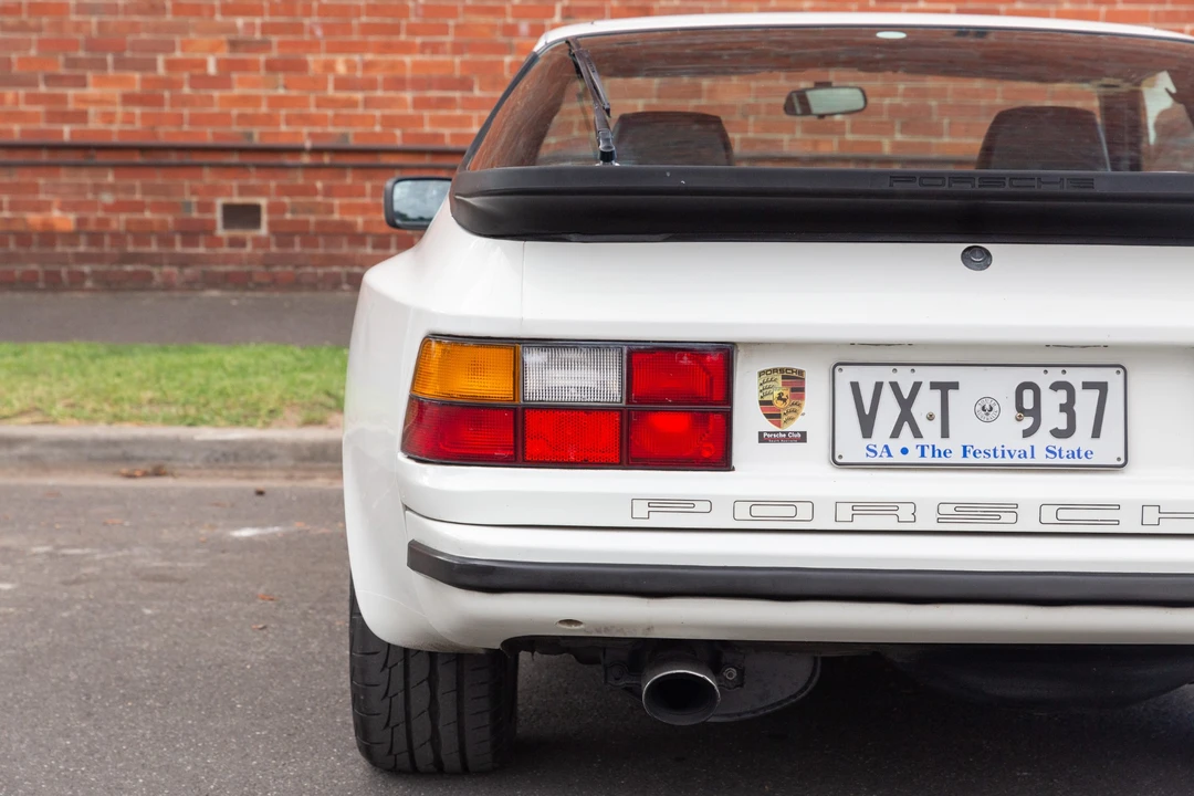 1989 Porsche 944 - Image 25 of 31