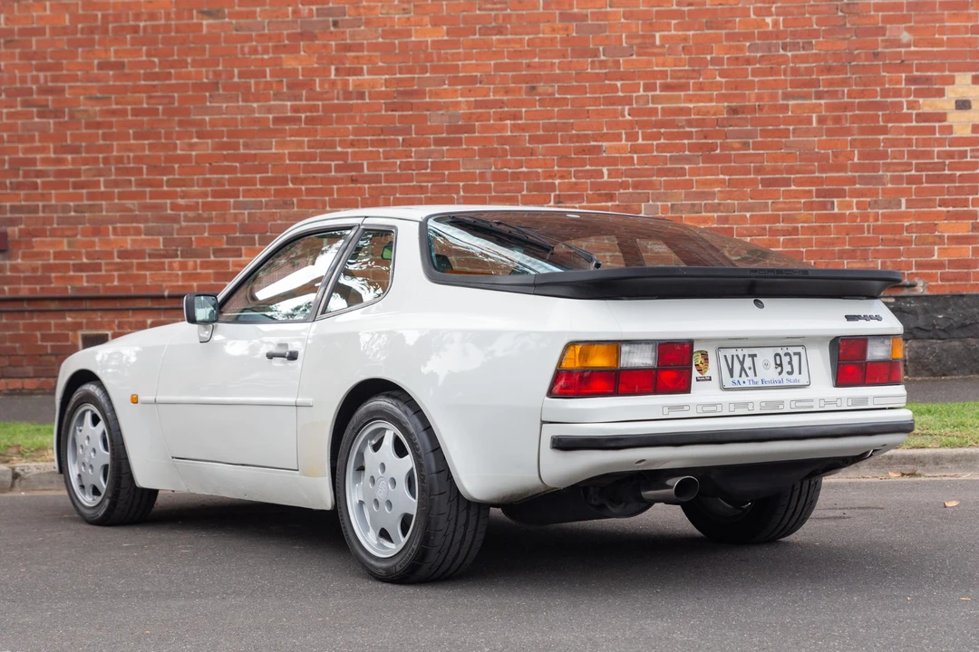 1989 Porsche 944 - Image 8 of 31