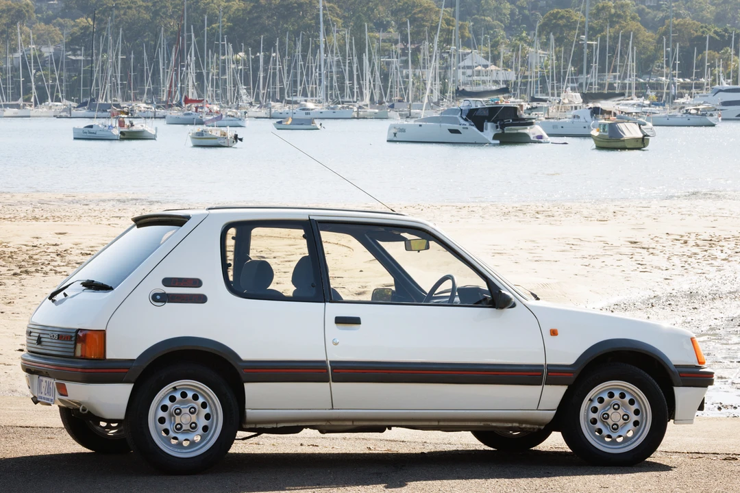 1989 Peugeot 205 GTI - Image 12 of 31