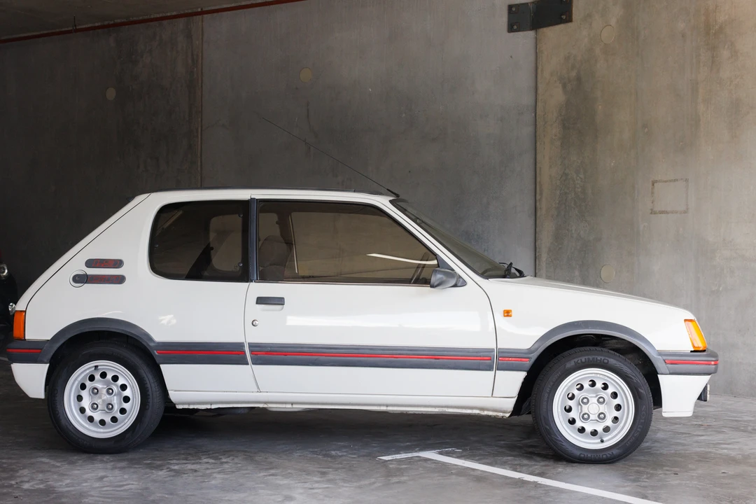 1989 Peugeot 205 GTI - Image 7 of 31