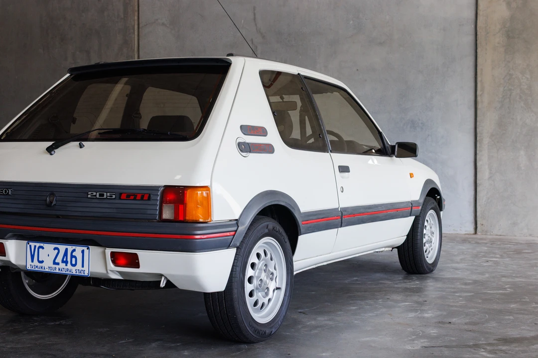 1989 Peugeot 205 GTI - Image 26 of 31