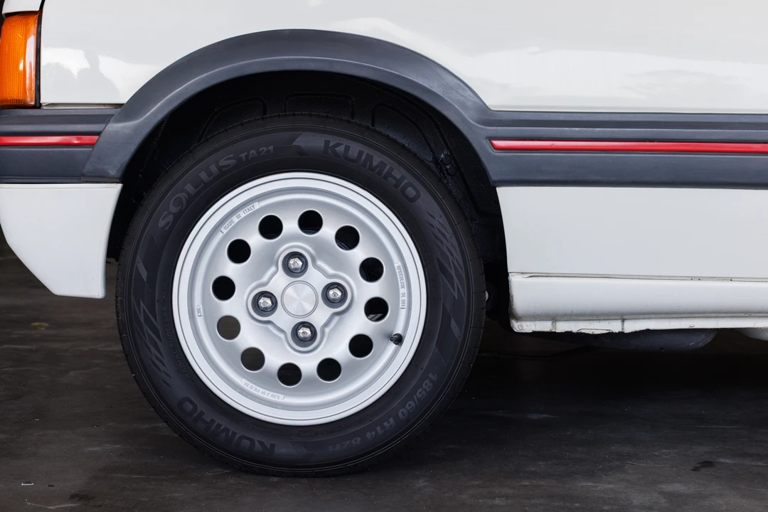 1989 Peugeot 205 GTI - Image 27 of 31