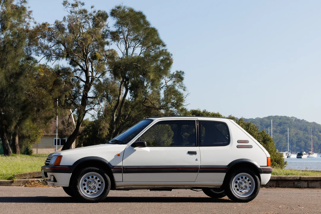 1989 Peugeot 205 GTI - Image 4 of 31