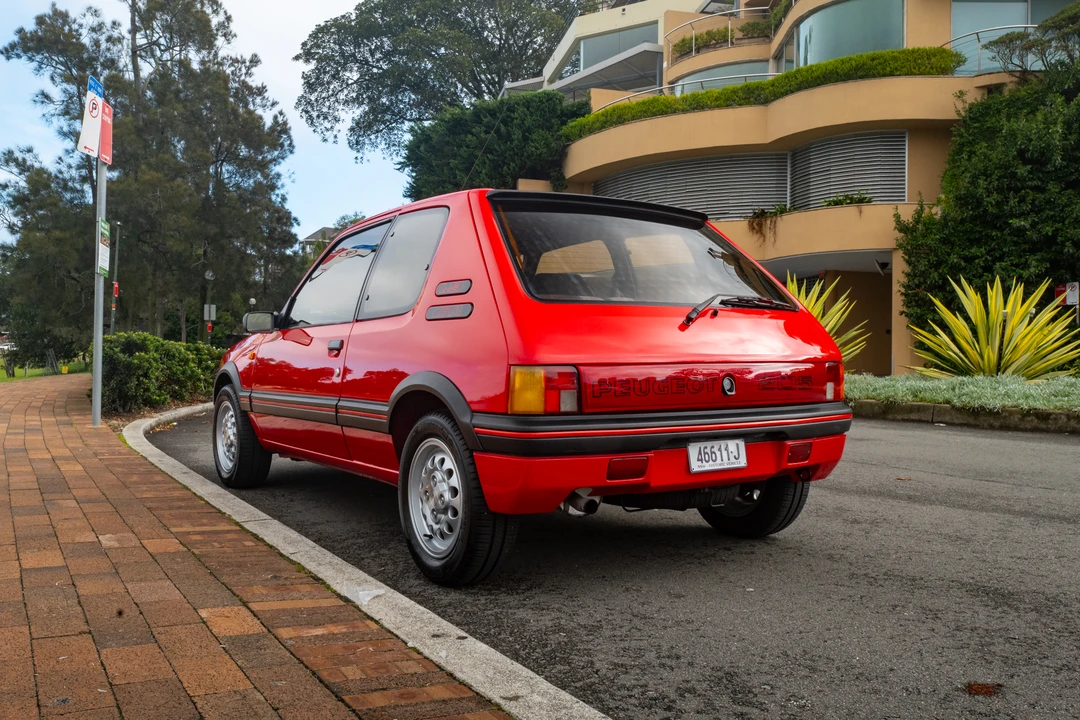 1989 Peugeot 205 GTI - Image 15 of 31