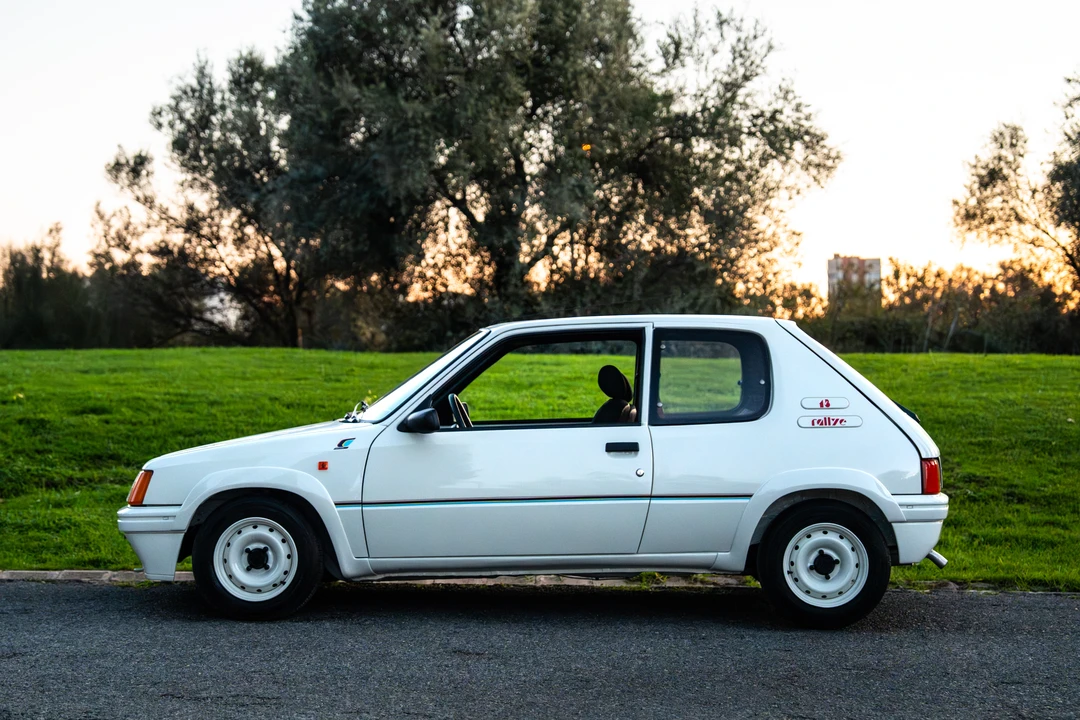 1989 Peugeot 205 - Image 8 of 31