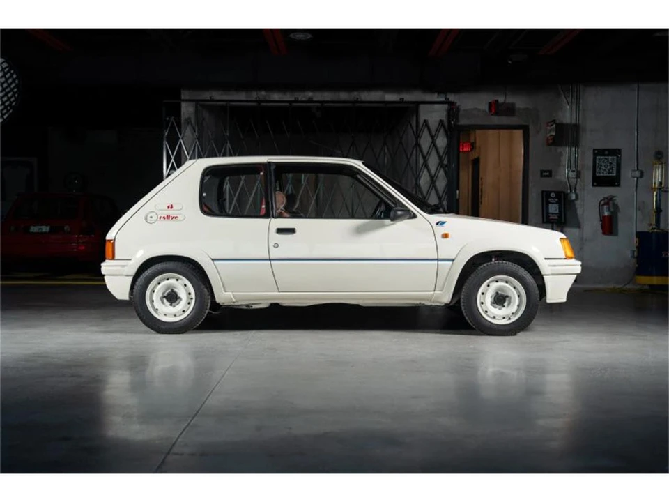 1989 Peugeot 205 - Image 8 of 31