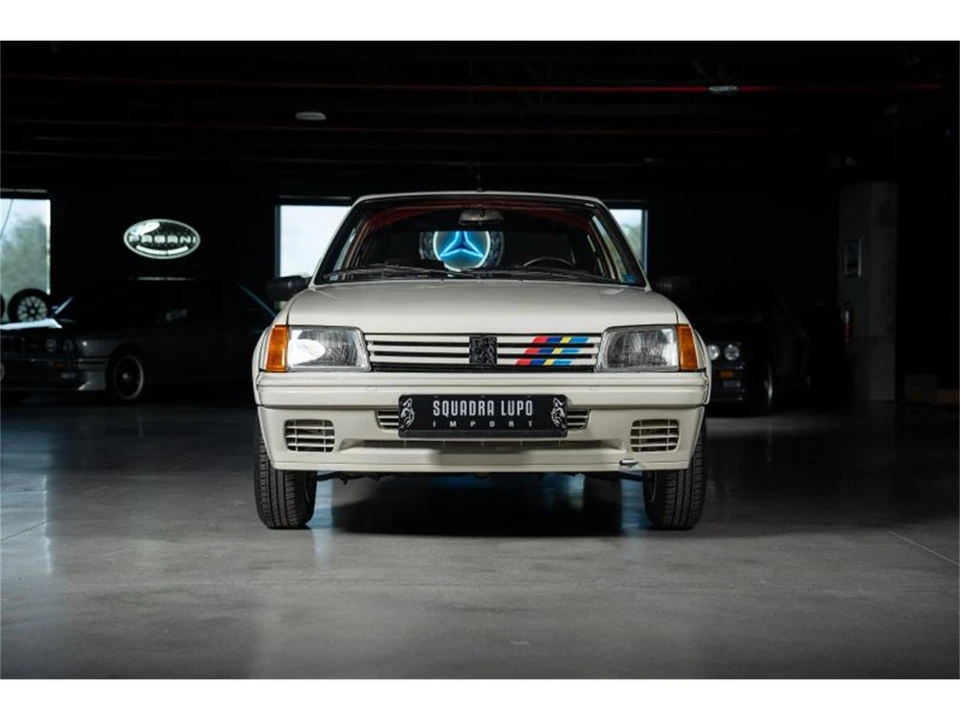 1989 Peugeot 205 - Image 2 of 31