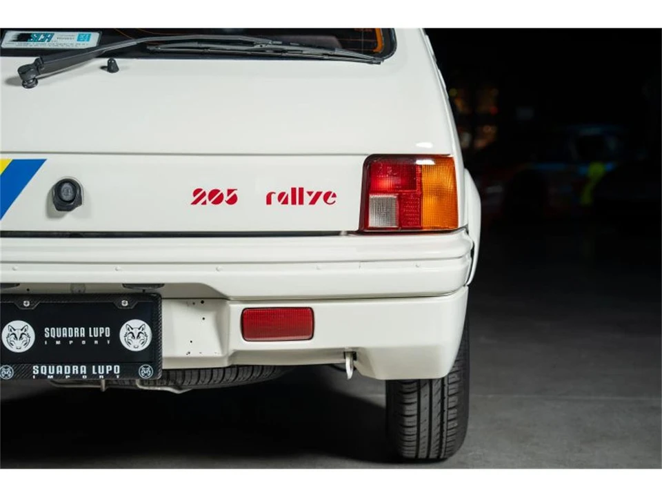 1989 Peugeot 205 - Image 30 of 31