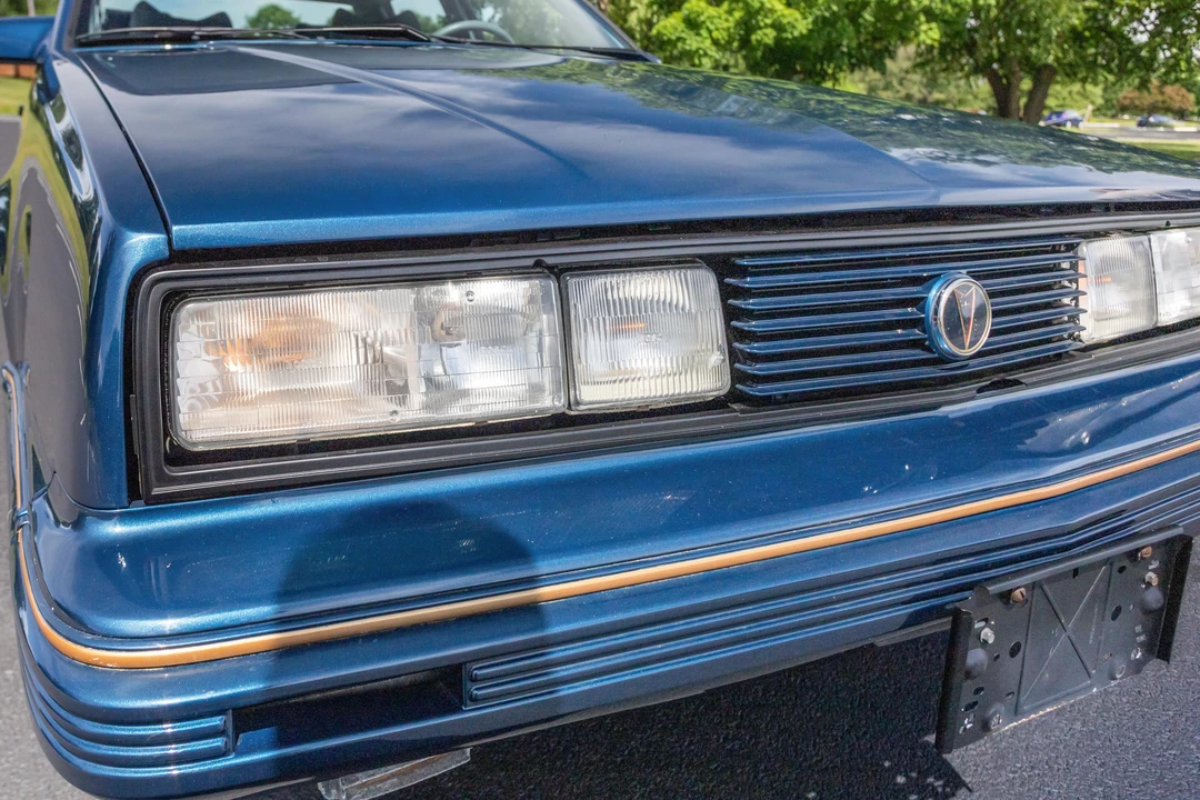 1989 Pontiac - Image 13 of 31