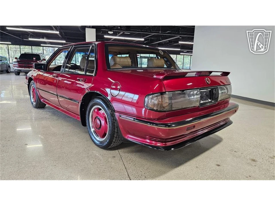 1989 Pontiac Bonneville 5th+ Gen - Image 24 of 31