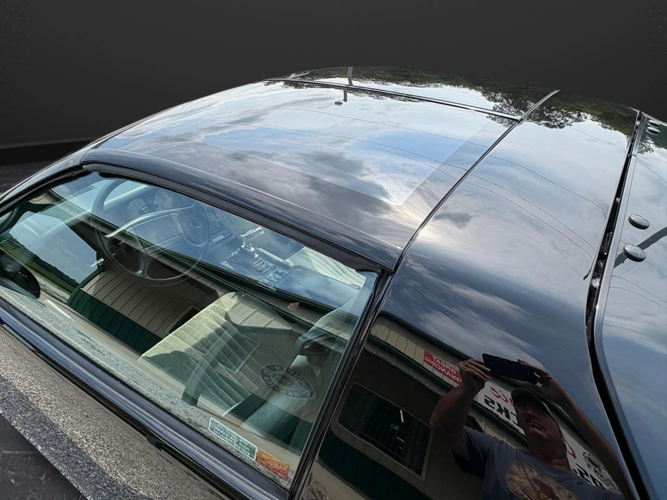 1989 Pontiac Firebird 3rd Gen - Image 23 of 31