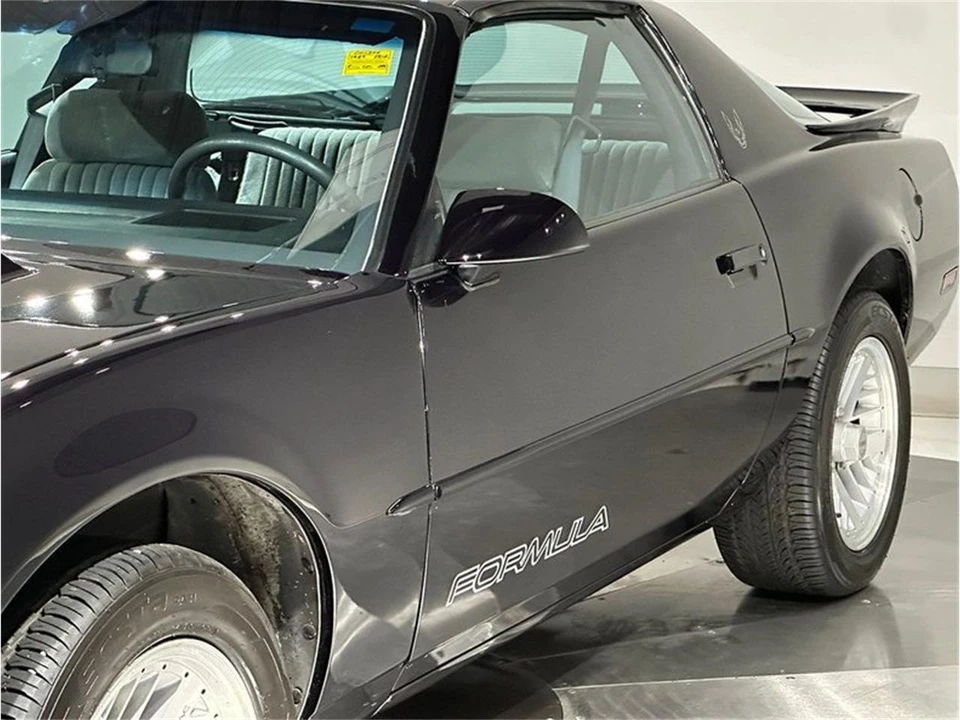 1989 Pontiac Firebird 3rd Gen - Image 29 of 31