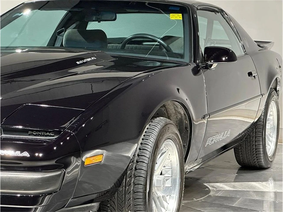 1989 Pontiac Firebird 3rd Gen - Image 14 of 31