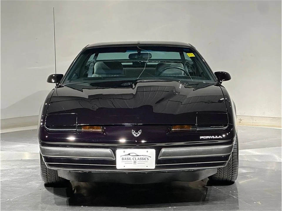 1989 Pontiac Firebird 3rd Gen - Image 3 of 31