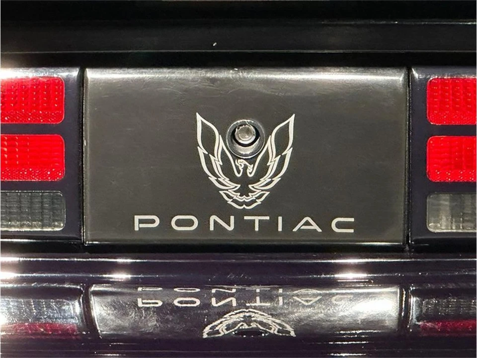 1989 Pontiac Firebird 3rd Gen - Image 8 of 31