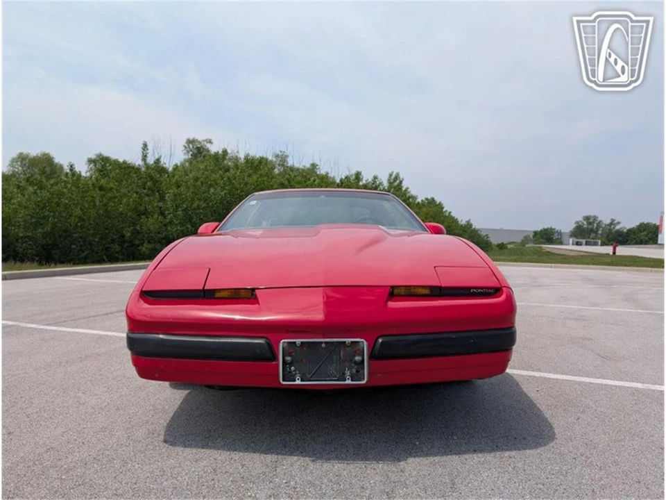 1989 Pontiac Firebird 3rd Gen - Image 23 of 31