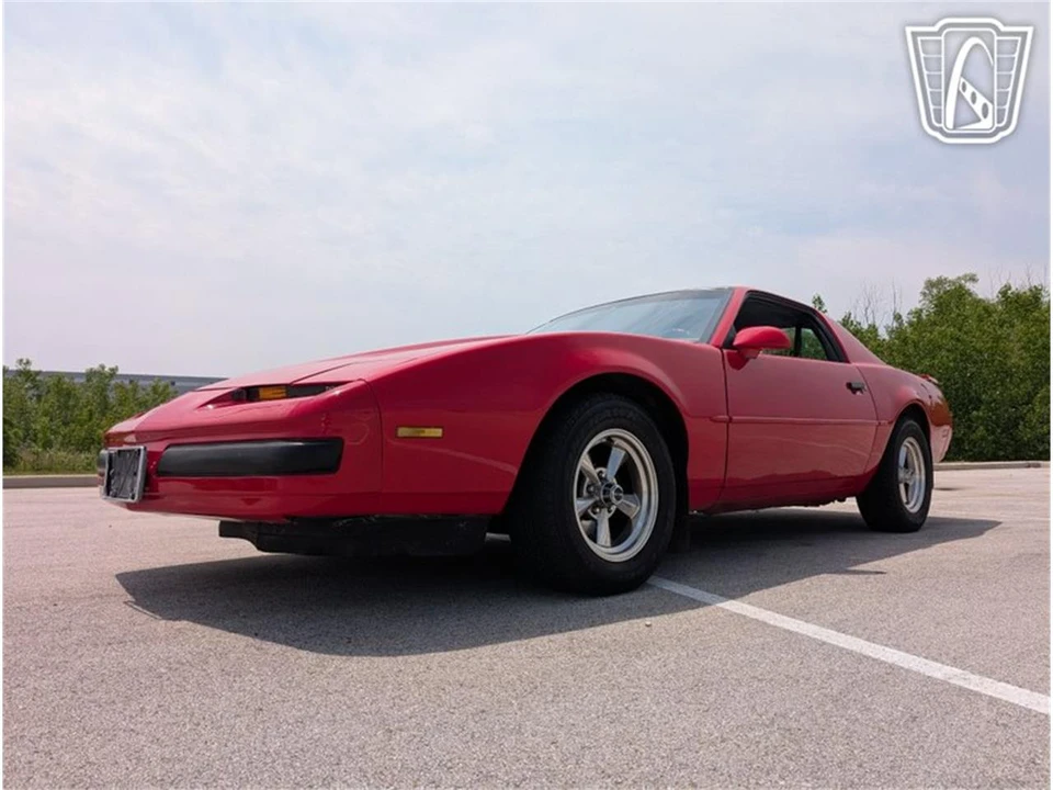 1989 Pontiac Firebird 3rd Gen - Image 4 of 31