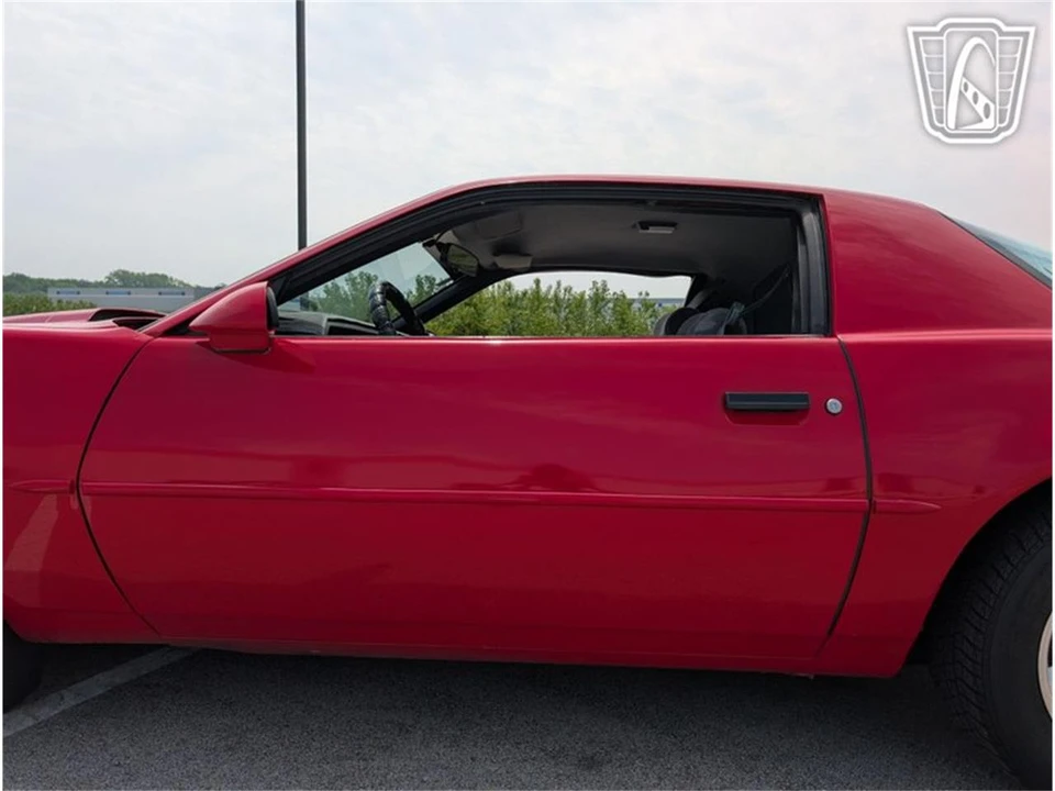 1989 Pontiac Firebird 3rd Gen - Image 29 of 31