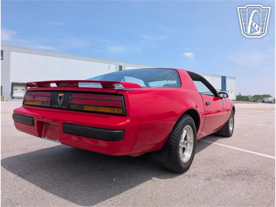 1989 Pontiac Firebird 3rd Gen - Image 14 of 31