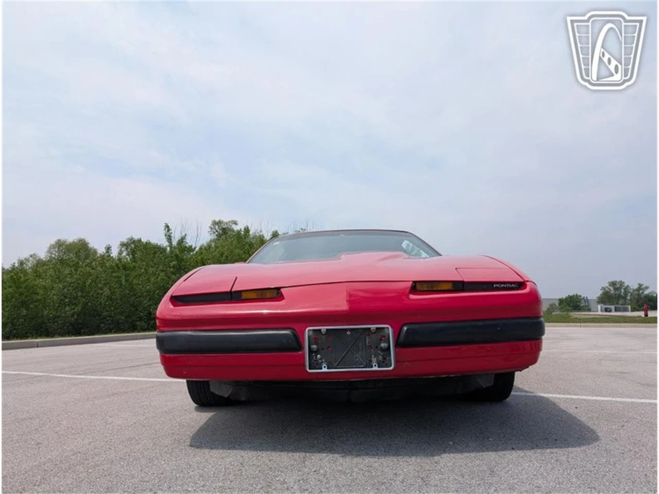 1989 Pontiac Firebird 3rd Gen - Image 24 of 31