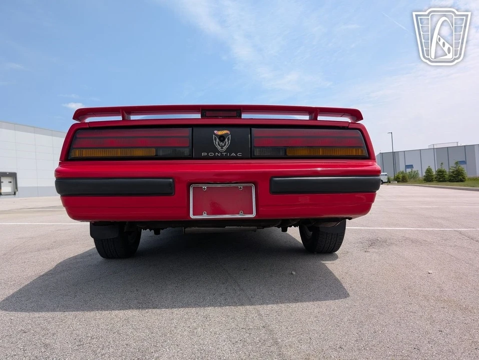 1989 Pontiac Firebird 3rd Gen - Image 14 of 21