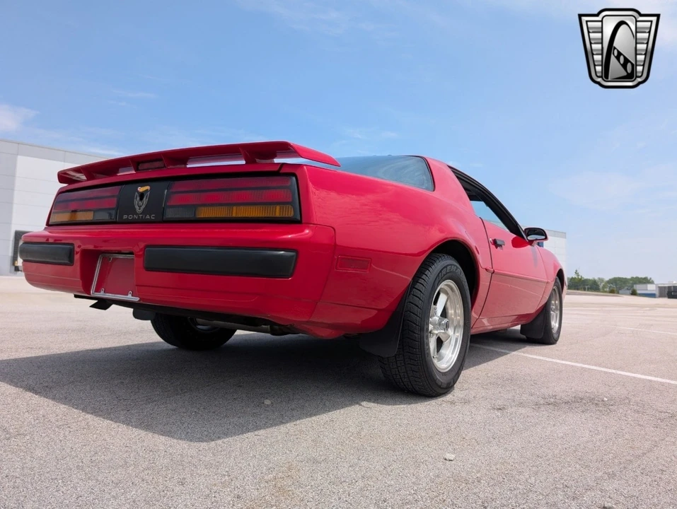 1989 Pontiac Firebird 3rd Gen - Image 7 of 12
