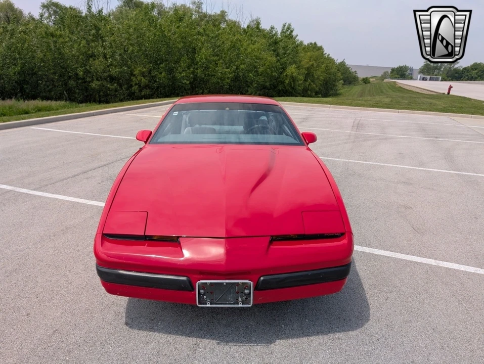 1989 Pontiac Firebird 3rd Gen - Image 10 of 12