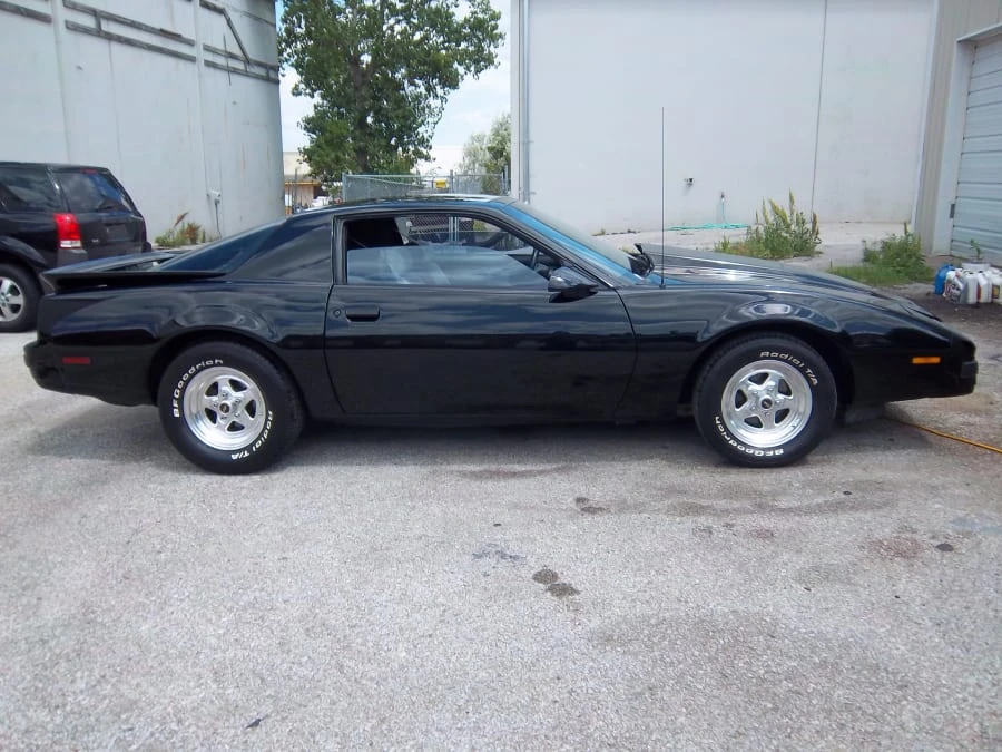 1989 Pontiac Firebird 3rd Gen - Image 8 of 8