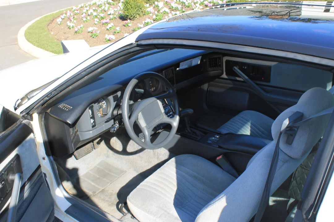 1989 Pontiac Firebird 3rd Gen - Image 27 of 31