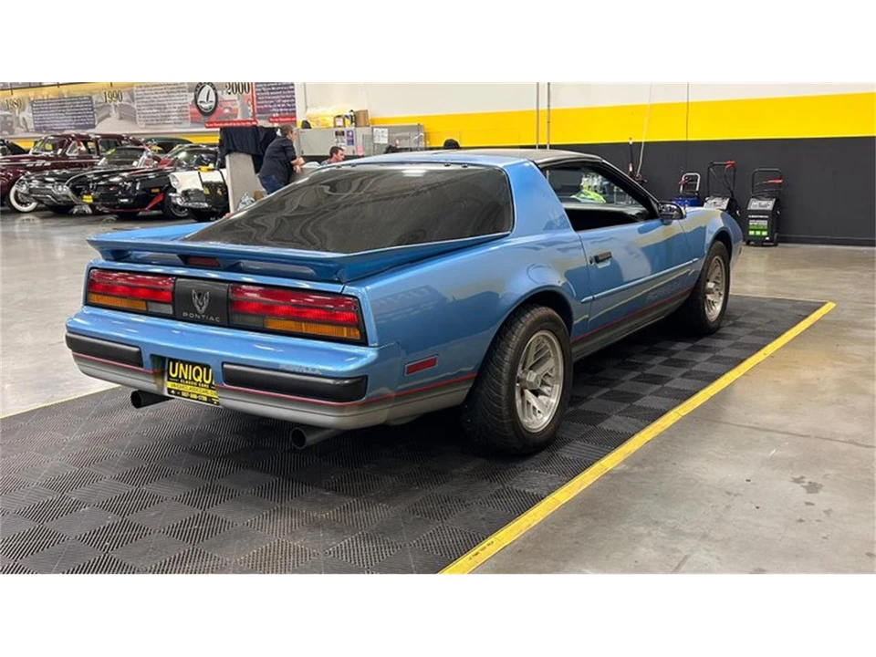 1989 Pontiac Firebird 3rd Gen - Image 3 of 9