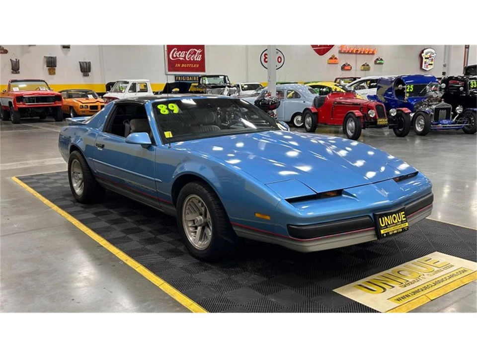 1989 Pontiac Firebird 3rd Gen - Image 2 of 9
