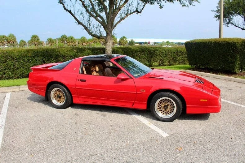 1989 Pontiac Firebird 3rd Gen - Image 19 of 31
