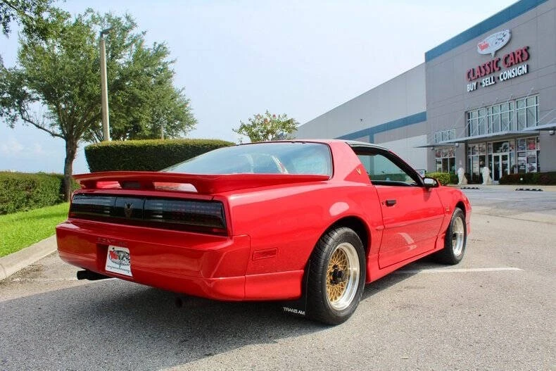 1989 Pontiac Firebird 3rd Gen - Image 15 of 31