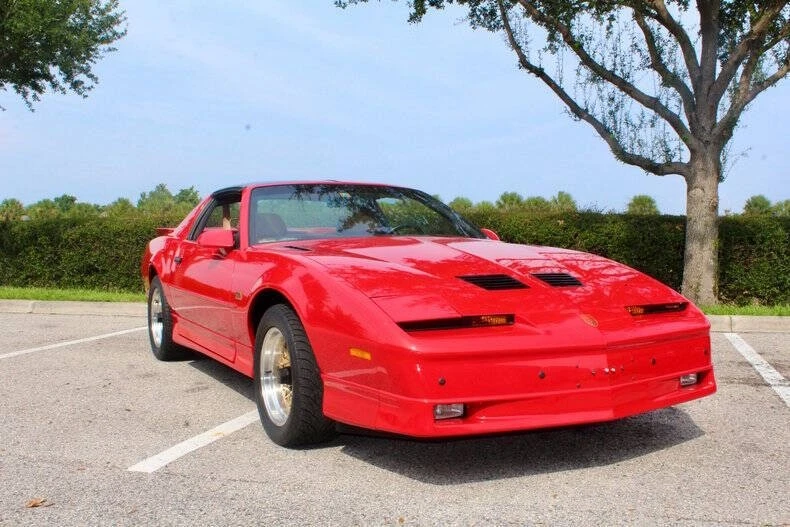 1989 Pontiac Firebird 3rd Gen - Image 5 of 31