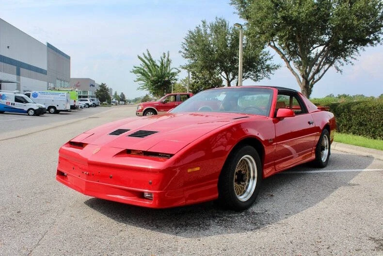 1989 Pontiac Firebird 3rd Gen - Image 7 of 31