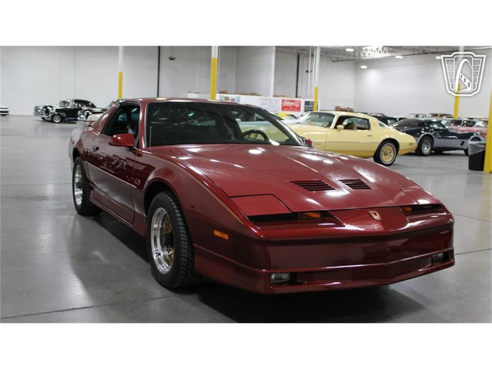 1989 Pontiac Firebird 3rd Gen - Image 16 of 31