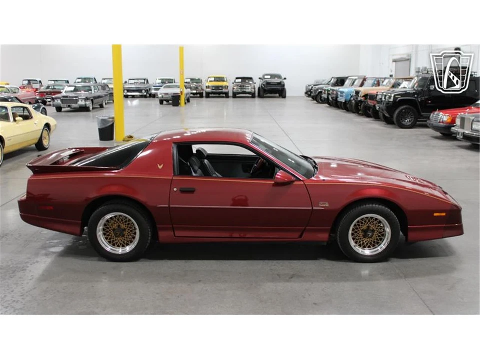 1989 Pontiac Firebird 3rd Gen - Image 7 of 31