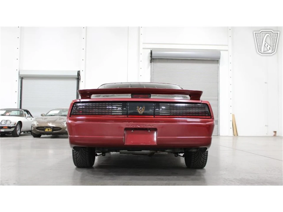 1989 Pontiac Firebird 3rd Gen - Image 22 of 31