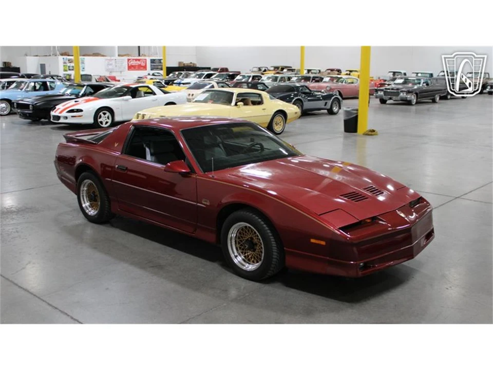 1989 Pontiac Firebird 3rd Gen - Image 8 of 31
