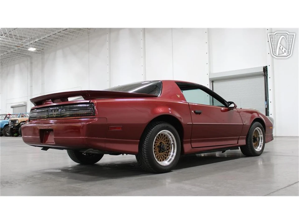 1989 Pontiac Firebird 3rd Gen - Image 23 of 31