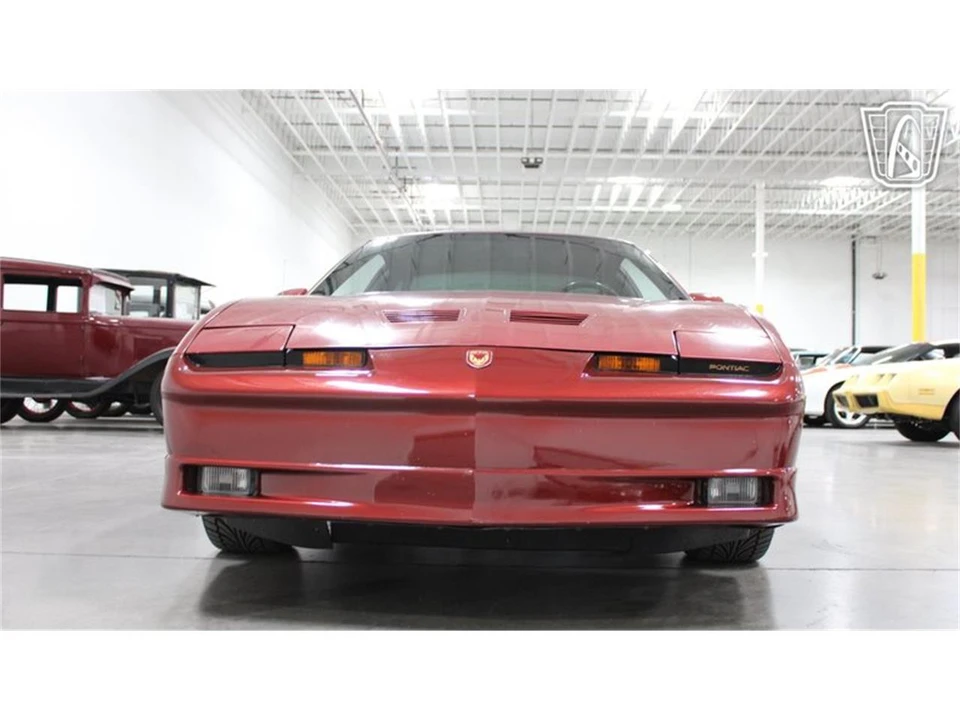 1989 Pontiac Firebird 3rd Gen - Image 18 of 31