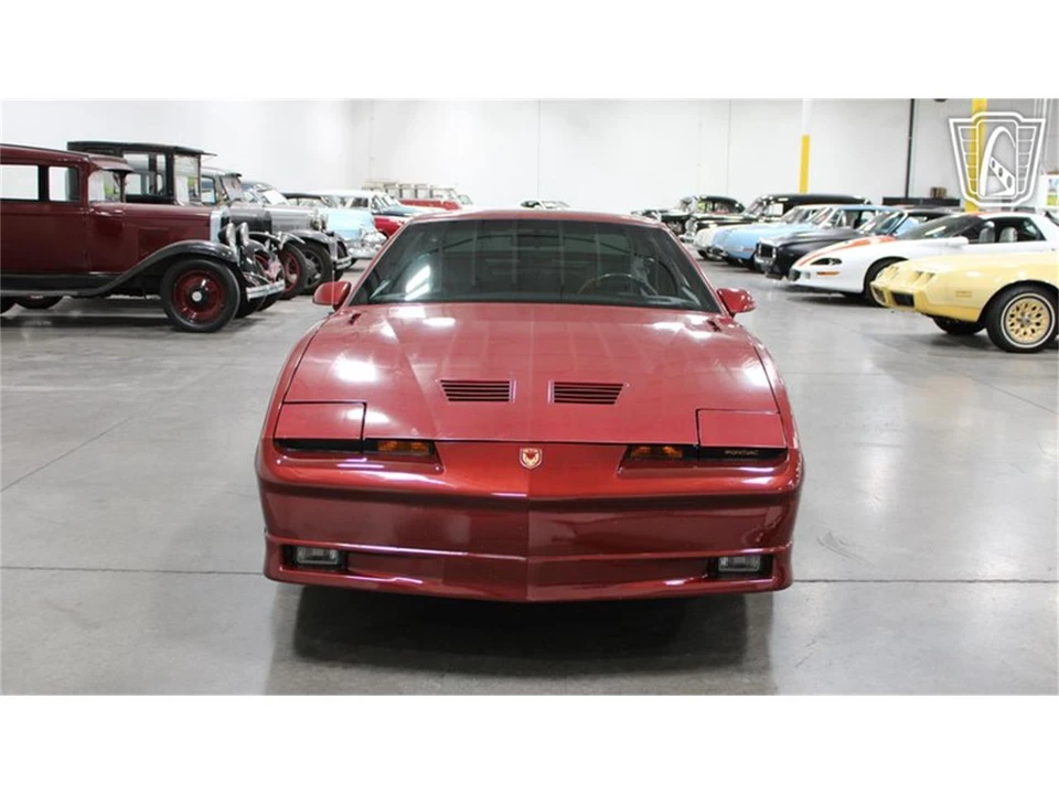 1989 Pontiac Firebird 3rd Gen - Image 9 of 31