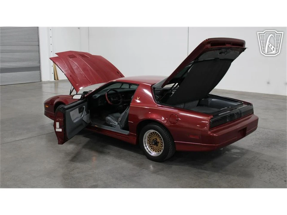 1989 Pontiac Firebird 3rd Gen - Image 29 of 31