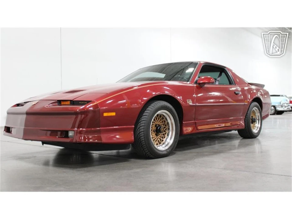 1989 Pontiac Firebird 3rd Gen - Image 19 of 31