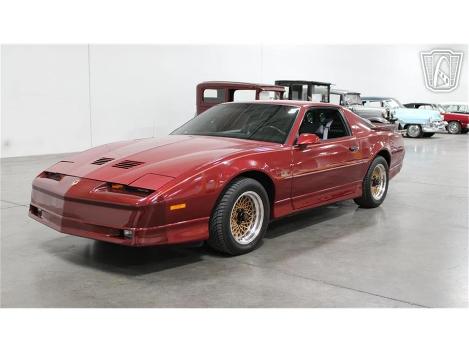 1989 Pontiac Firebird 3rd Gen - Image 10 of 31