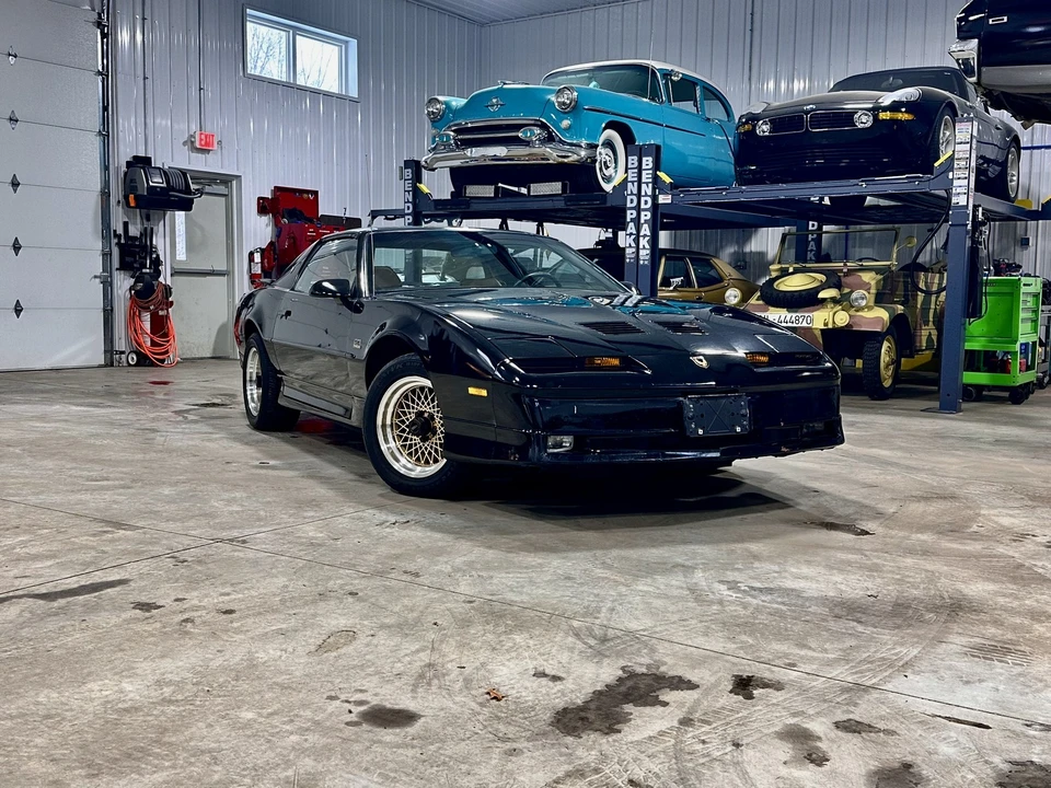 1989 Pontiac Firebird Trans Am 3rd Gen - Image 12 of 21