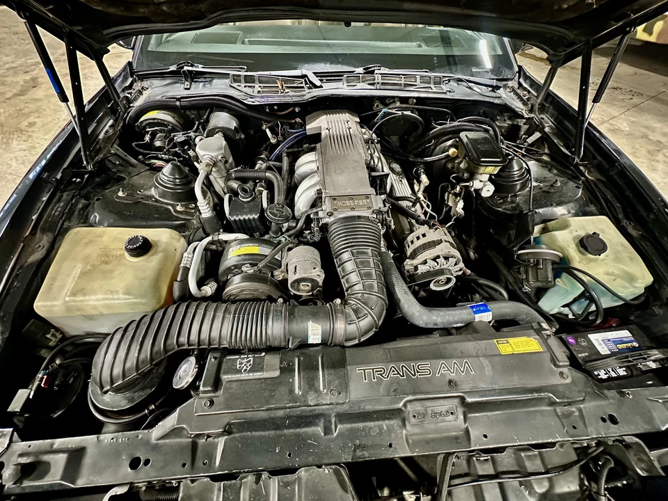 1989 Pontiac Firebird Trans Am 3rd Gen - Image 15 of 21