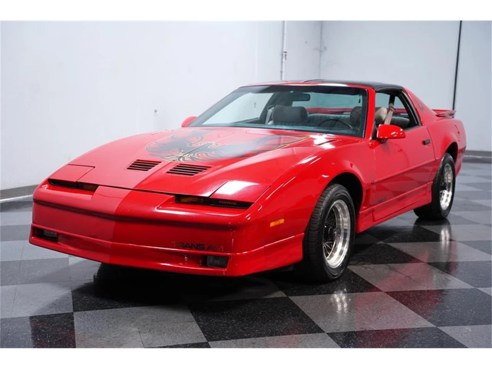 1989 Pontiac Firebird 3rd Gen - Image 16 of 31
