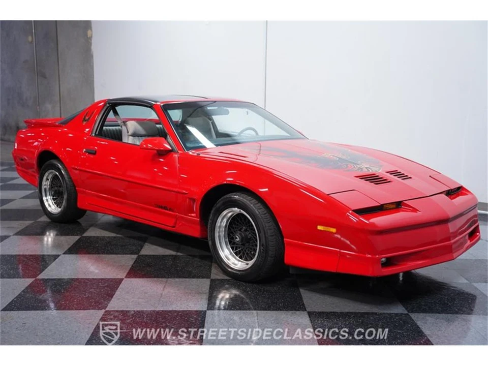 1989 Pontiac Firebird 3rd Gen - Image 13 of 31