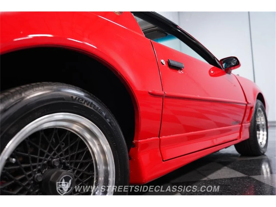 1989 Pontiac Firebird 3rd Gen - Image 22 of 31